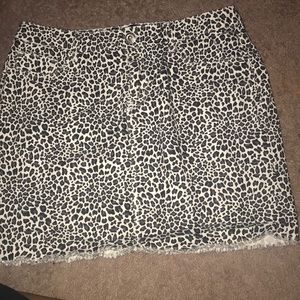 Cheetah mini skirt
